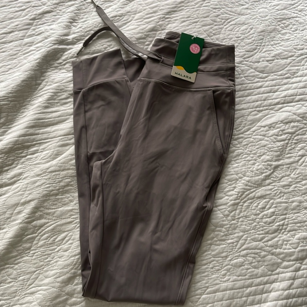 Halara Cloudful high waisted drawstring joggers medium tall